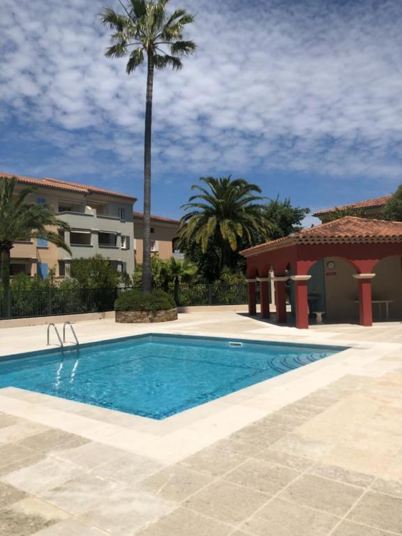 Belle Residence Au Centre De Saint Tropez Avec Piscine Et Garage Ngoại thất bức ảnh